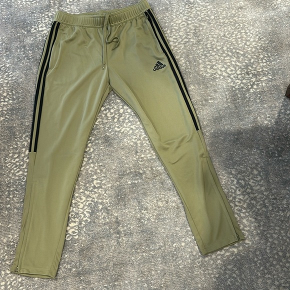 adidas Other - ADIDAS MENS ARMY GREEN JOGGERS SIZE L NWOT